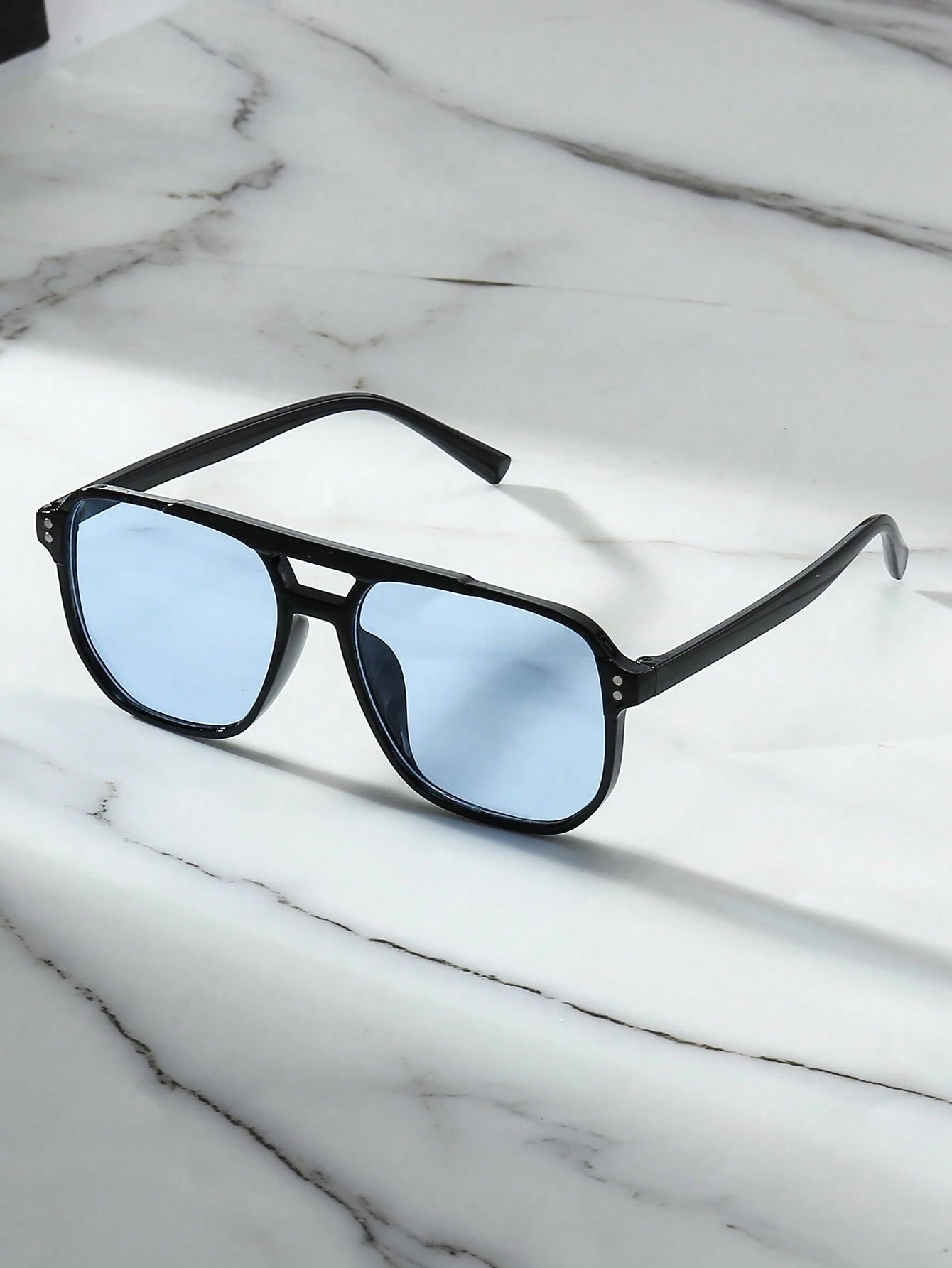 Sunshift Retro Square Shades